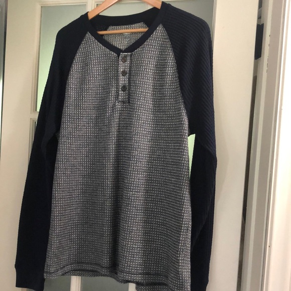 Old Navy Other - Mens thermal style top